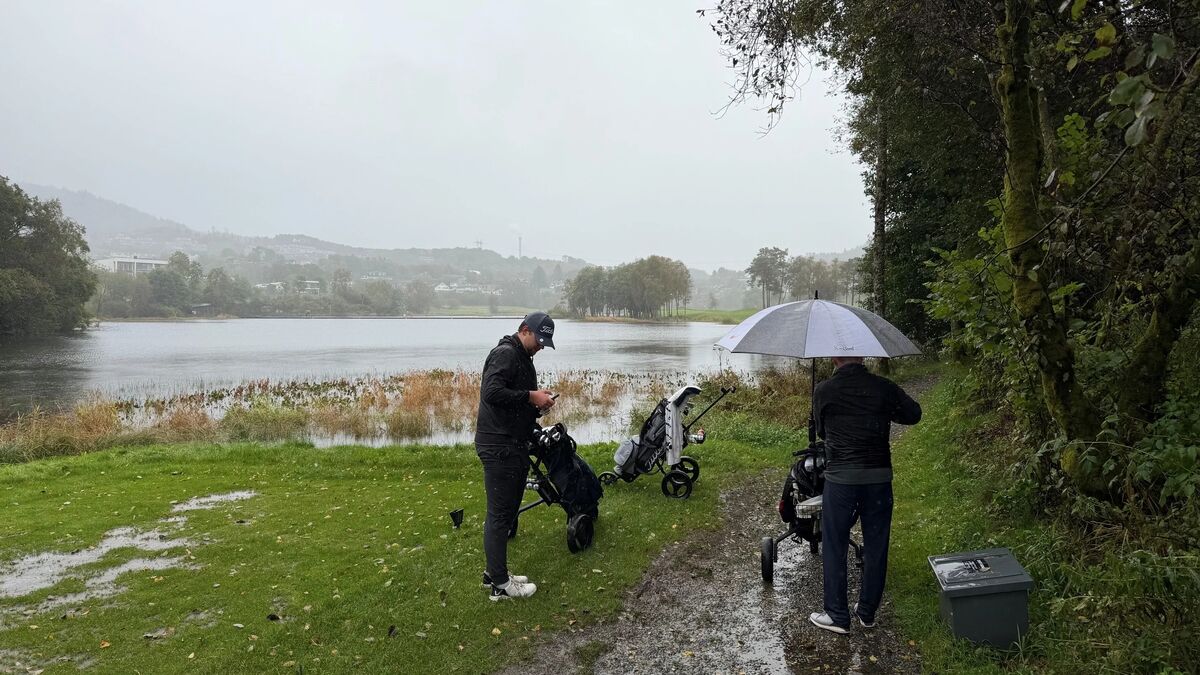 Water golf